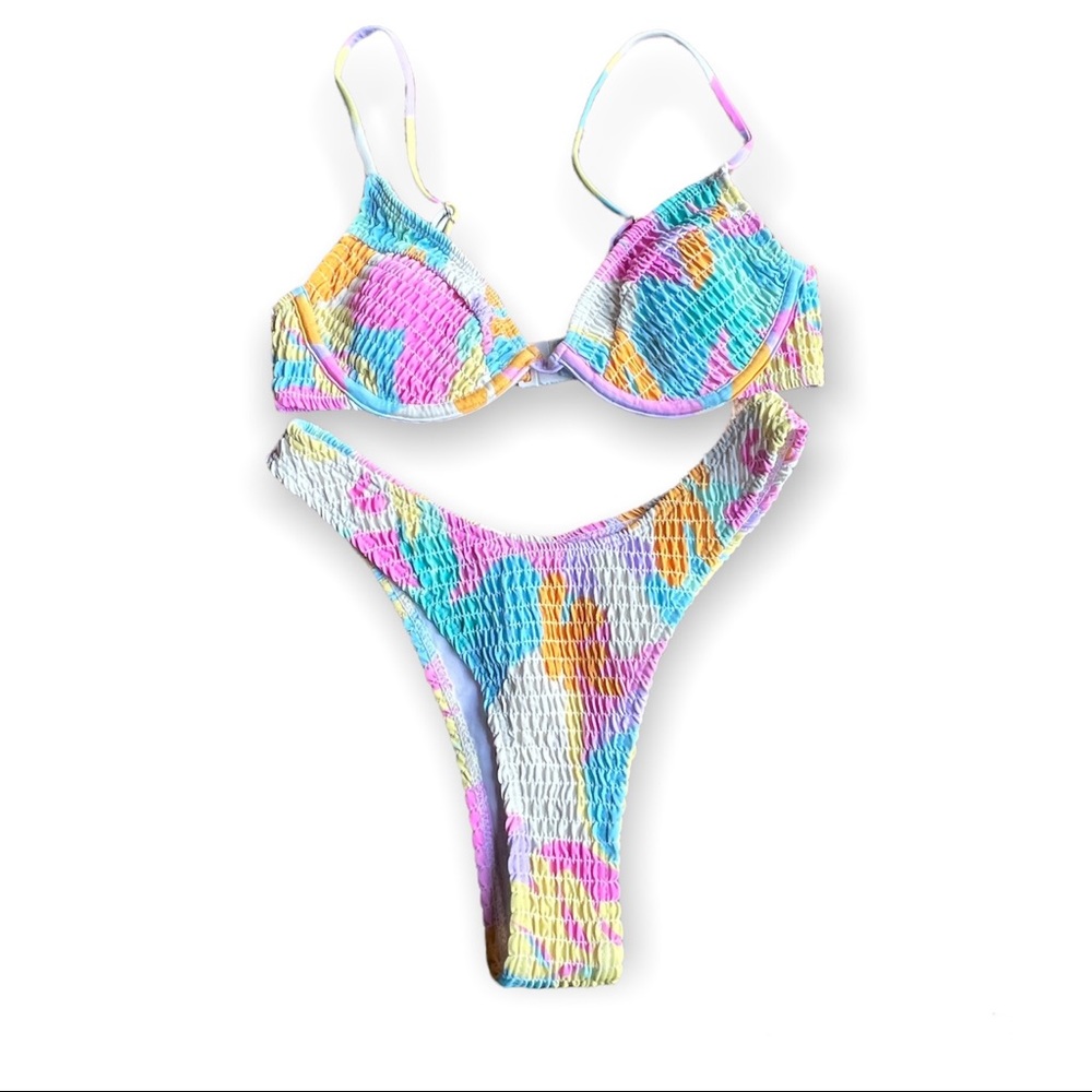 Pastel bikini set in size small - Picture 4 of 6
